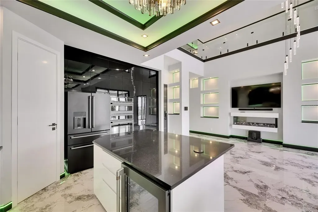 6526 Simone Shores Circle Apollo Beach FL 33572