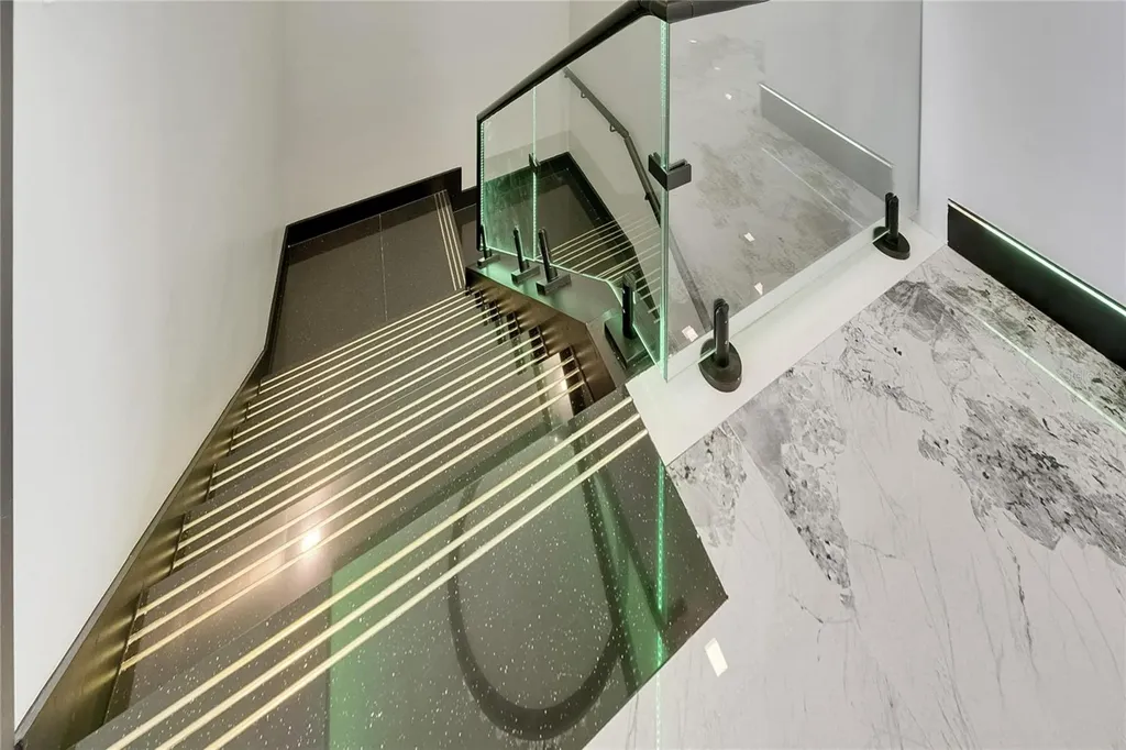 6526 Simone Shores Circle Apollo Beach FL 33572