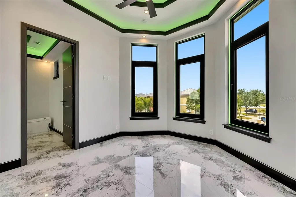 6526 Simone Shores Circle Apollo Beach FL 33572