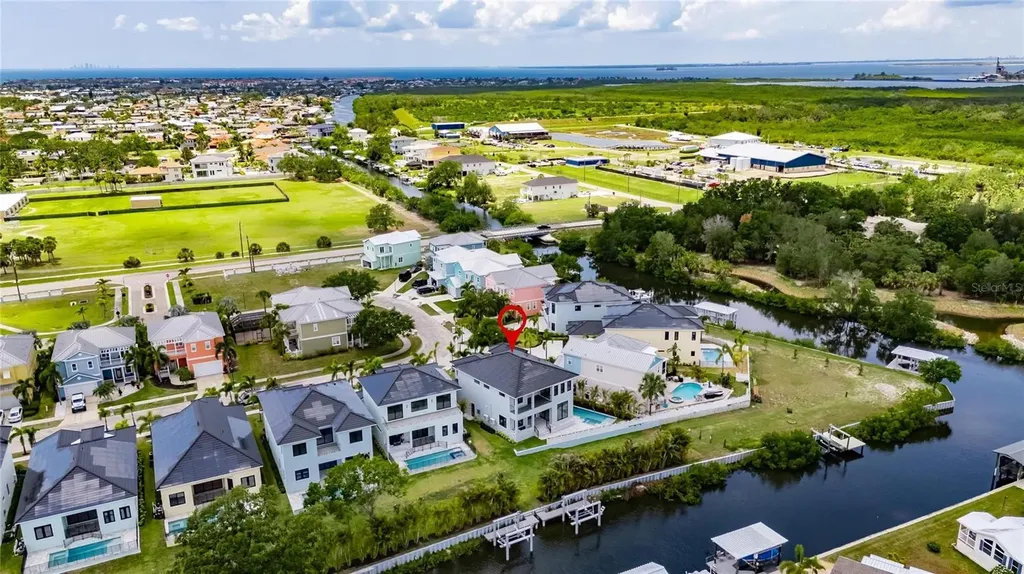 6526 Simone Shores Circle Apollo Beach FL 33572