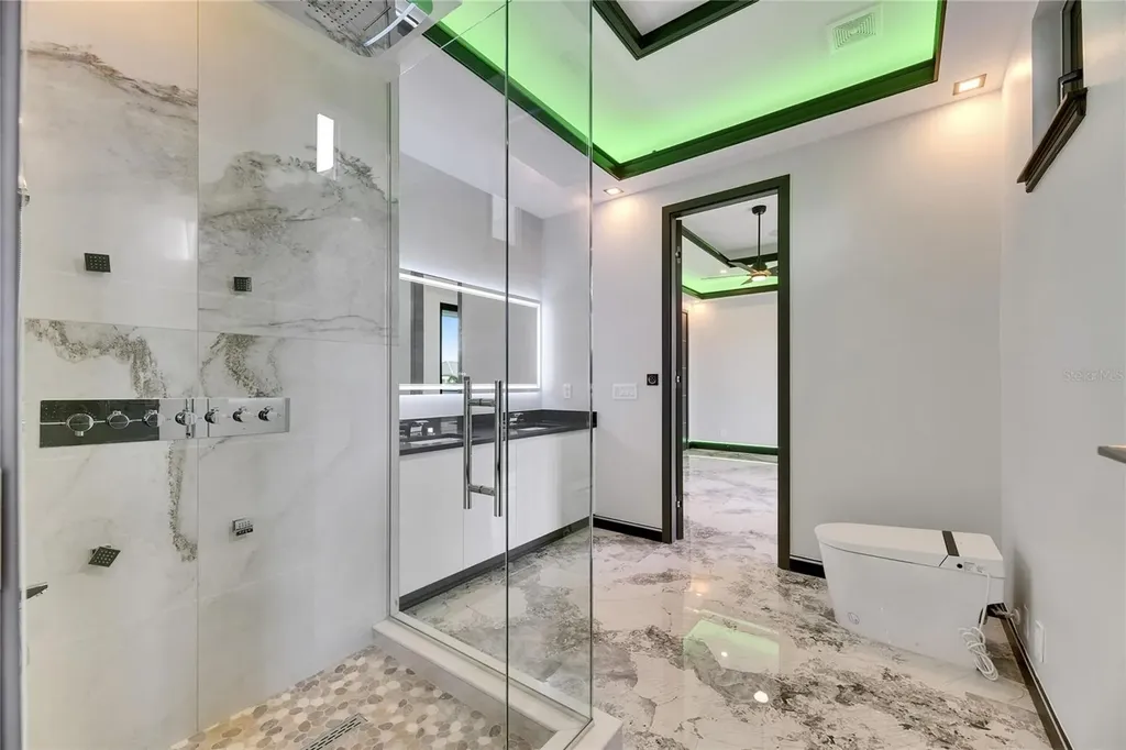 6526 Simone Shores Circle Apollo Beach FL 33572