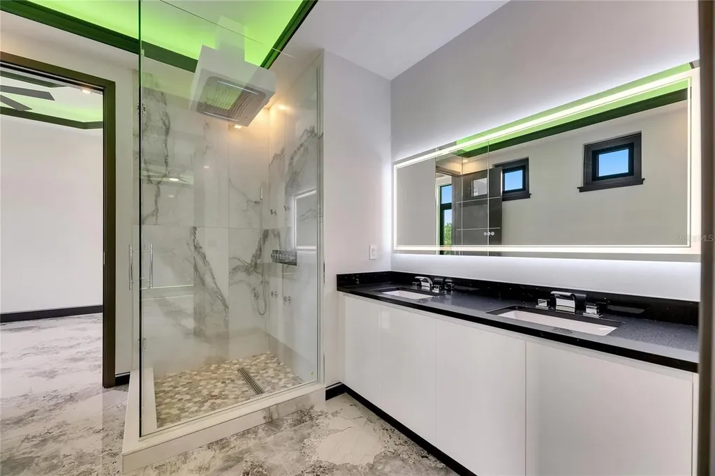 6526 Simone Shores Circle Apollo Beach FL 33572