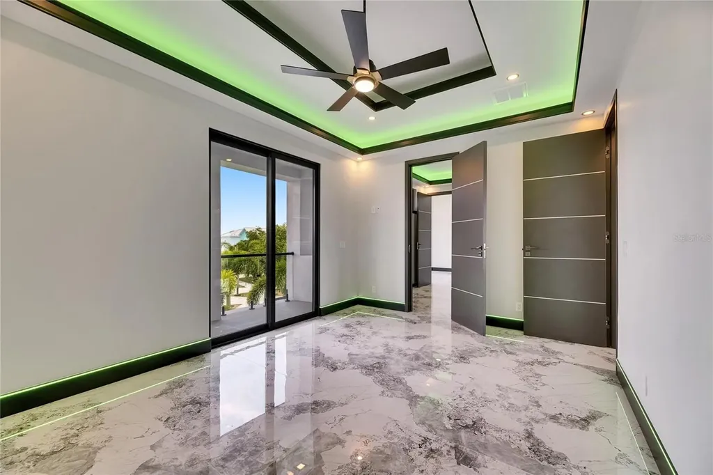 6526 Simone Shores Circle Apollo Beach FL 33572