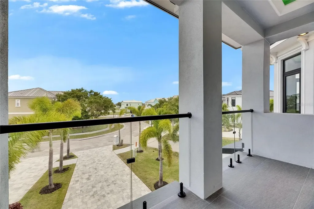 6526 Simone Shores Circle Apollo Beach FL 33572