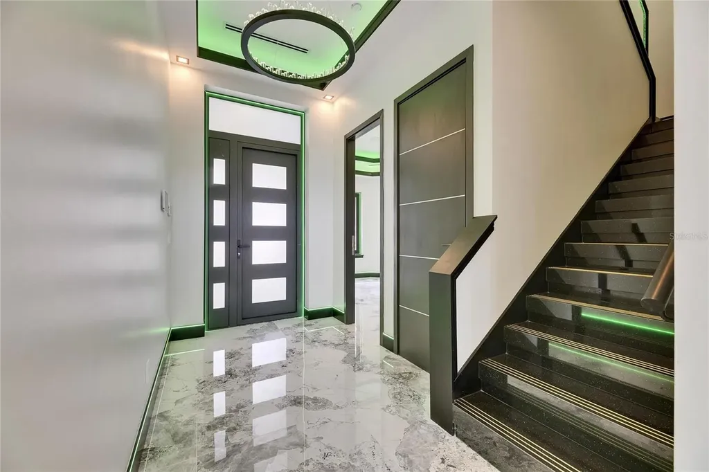 6526 Simone Shores Circle Apollo Beach FL 33572