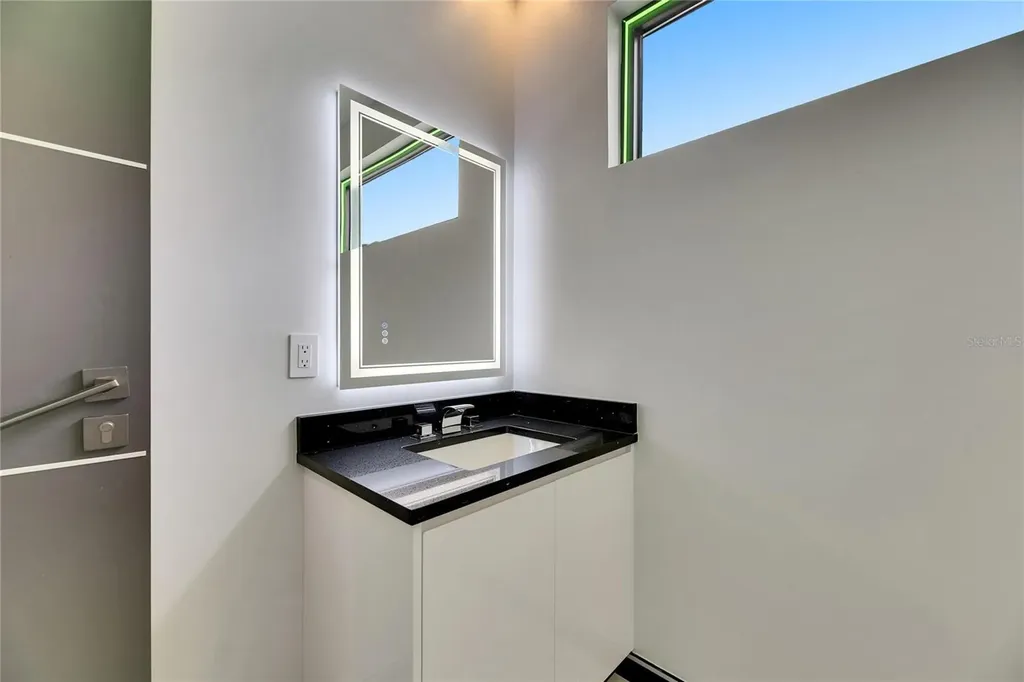 6526 Simone Shores Circle Apollo Beach FL 33572