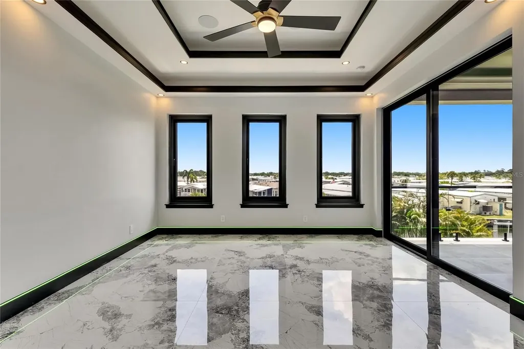 6526 Simone Shores Circle Apollo Beach FL 33572