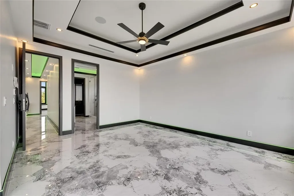 6526 Simone Shores Circle Apollo Beach FL 33572