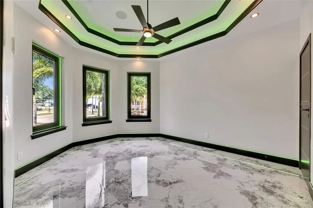 6526 Simone Shores Circle Apollo Beach FL 33572