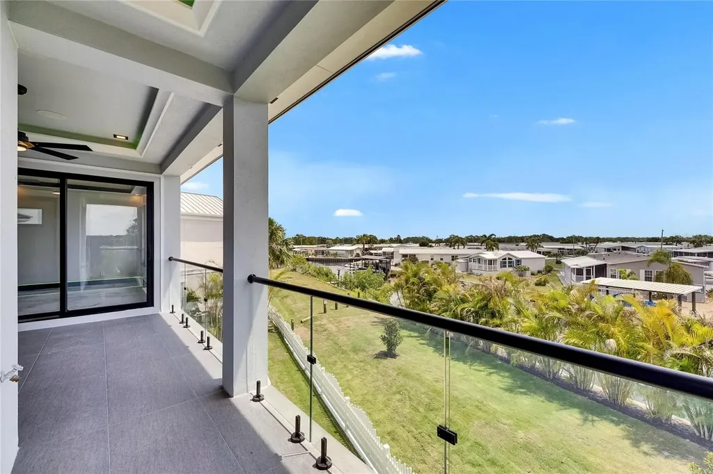 6526 Simone Shores Circle Apollo Beach FL 33572