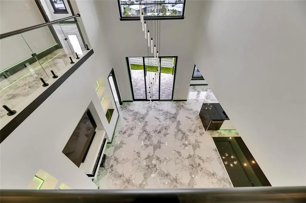 6526 Simone Shores Circle Apollo Beach FL 33572