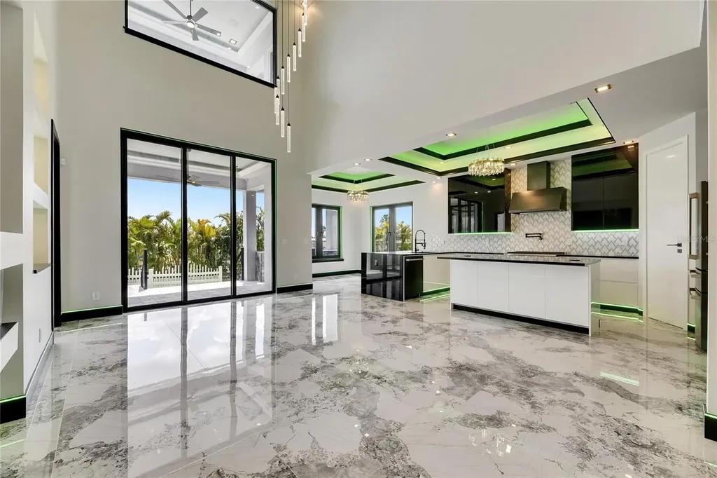 6526 Simone Shores Circle Apollo Beach FL 33572