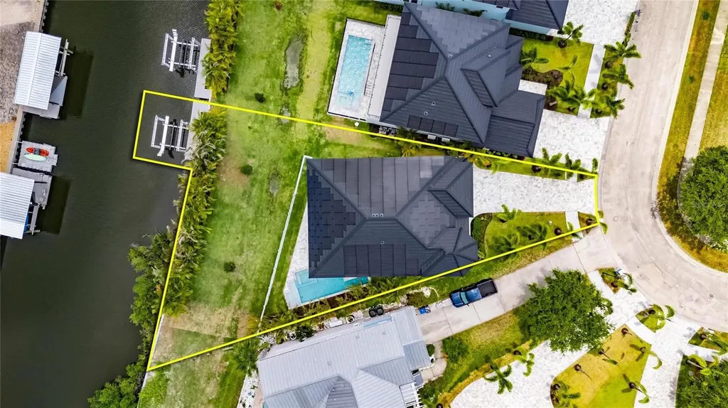 6526 Simone Shores Circle Apollo Beach FL 33572