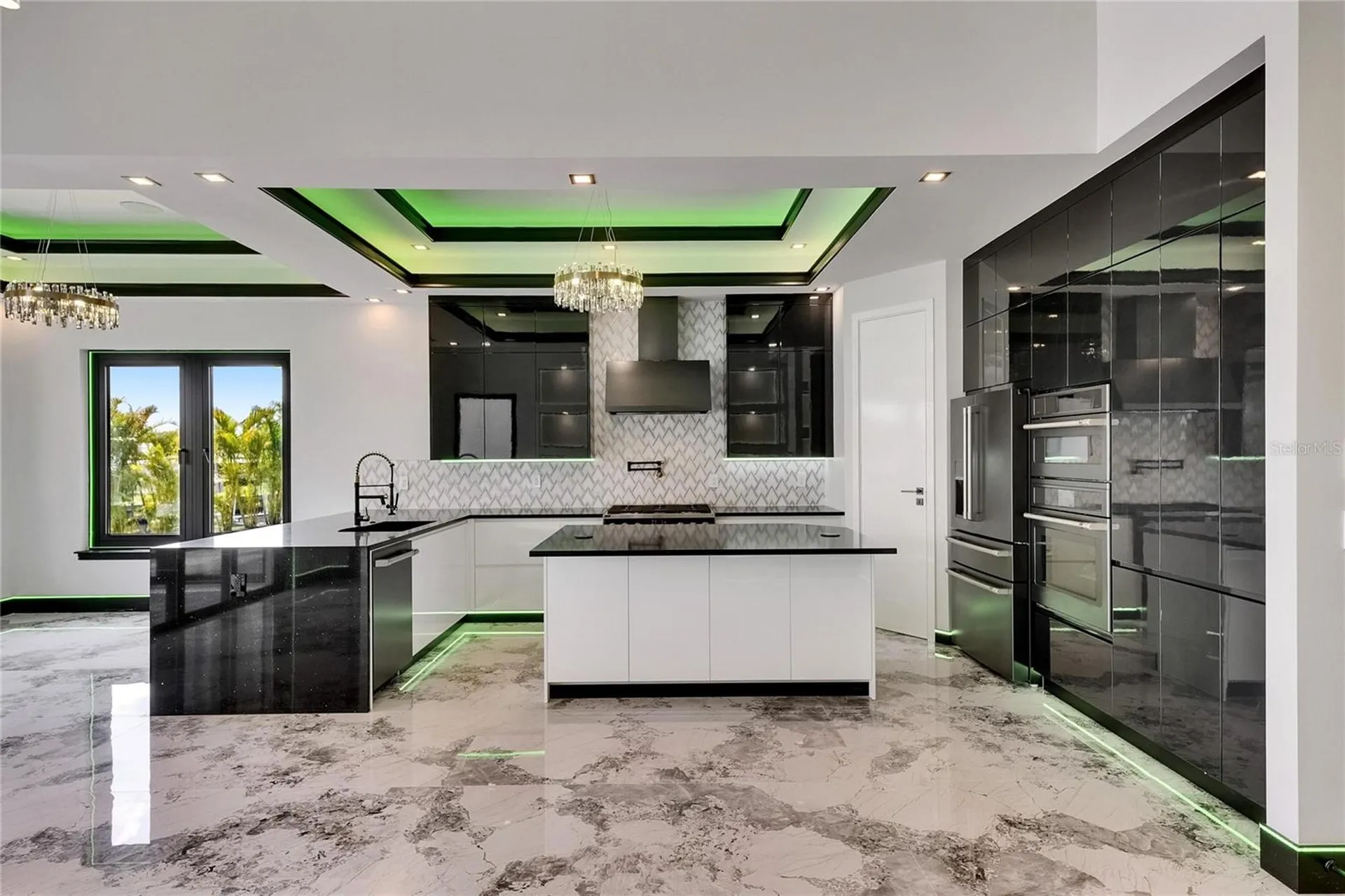 6526 Simone Shores Circle Apollo Beach FL 33572