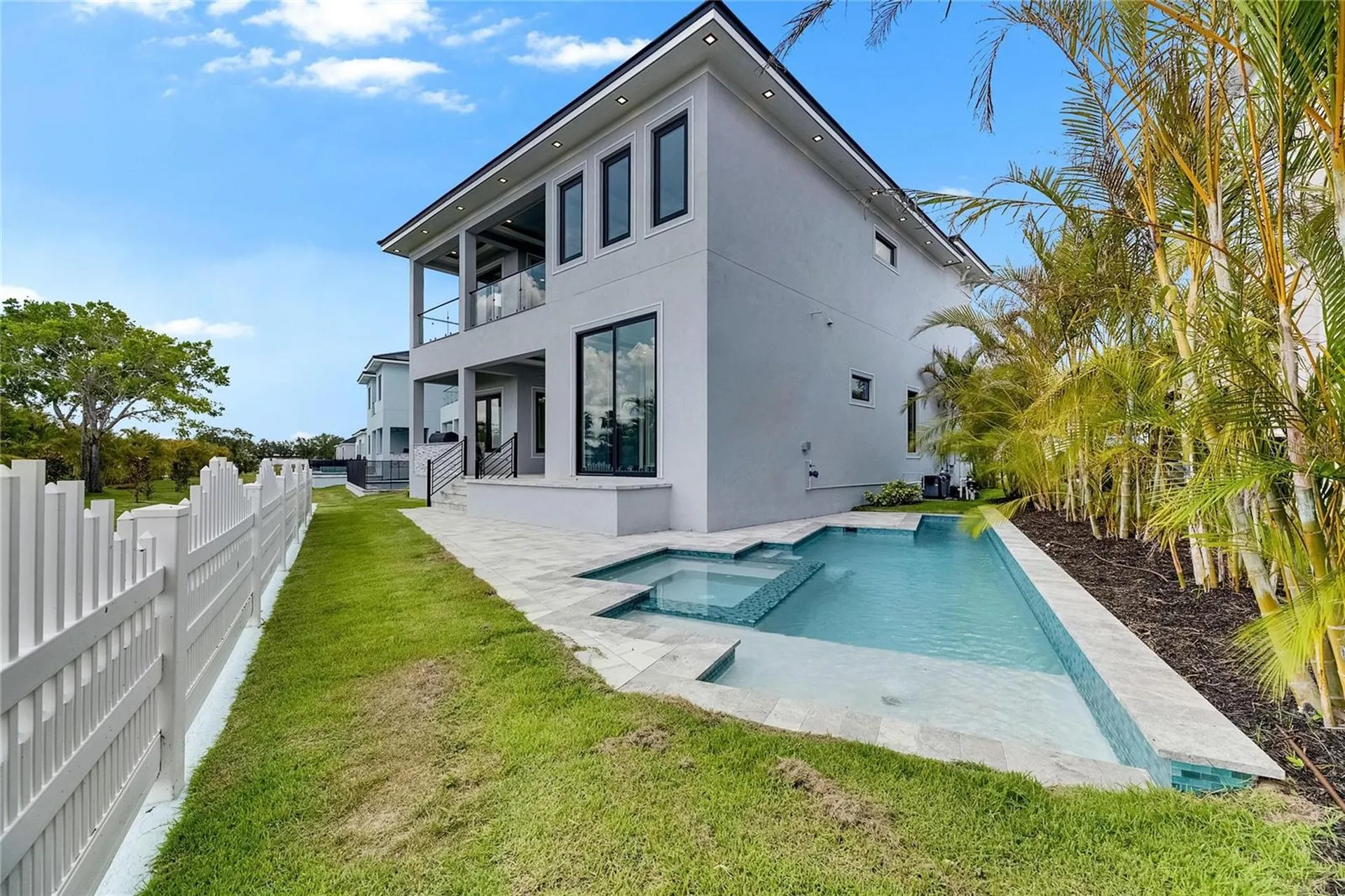 6526 Simone Shores Circle Apollo Beach FL 33572