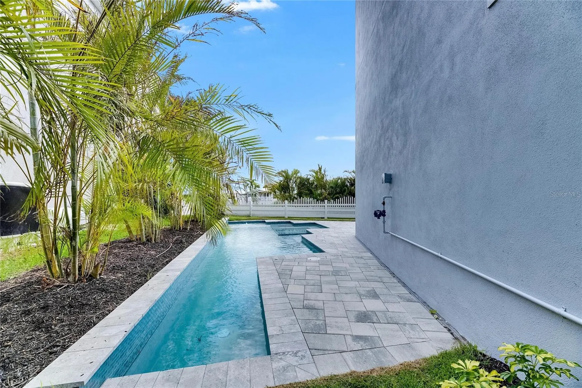 6526 Simone Shores Circle Apollo Beach FL 33572