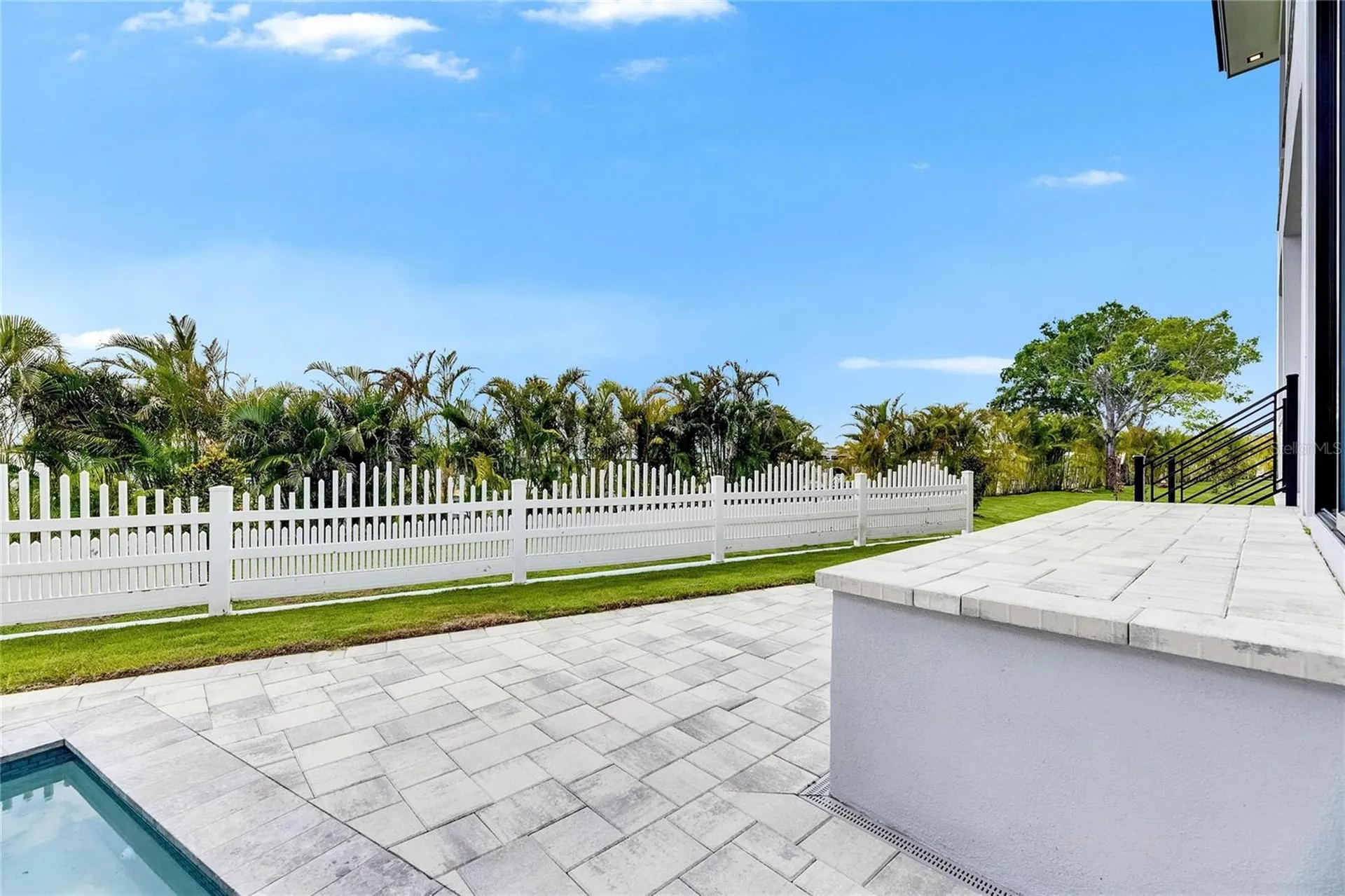 6526 Simone Shores Circle Apollo Beach FL 33572