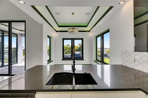 6526 Simone Shores Circle Apollo Beach FL 33572