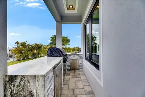 6526 Simone Shores Circle Apollo Beach FL 33572