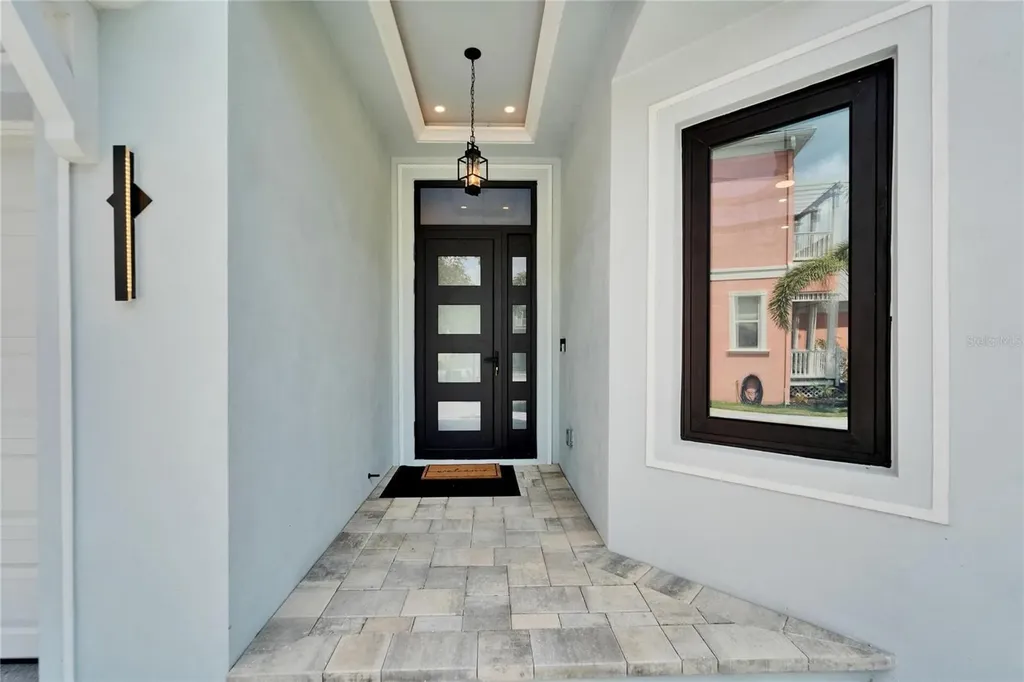 6520 Simone Shores Circle Apollo Beach FL 33572