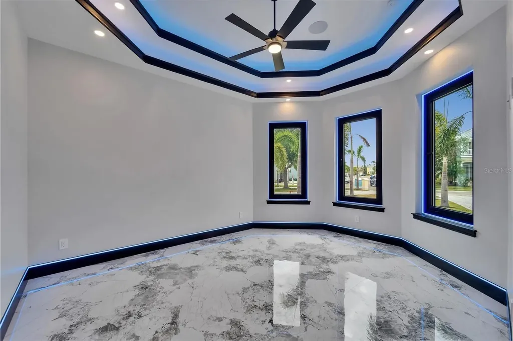 6520 Simone Shores Circle Apollo Beach FL 33572