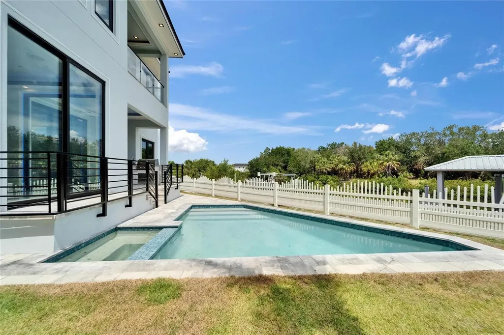 6520 Simone Shores Circle Apollo Beach FL 33572