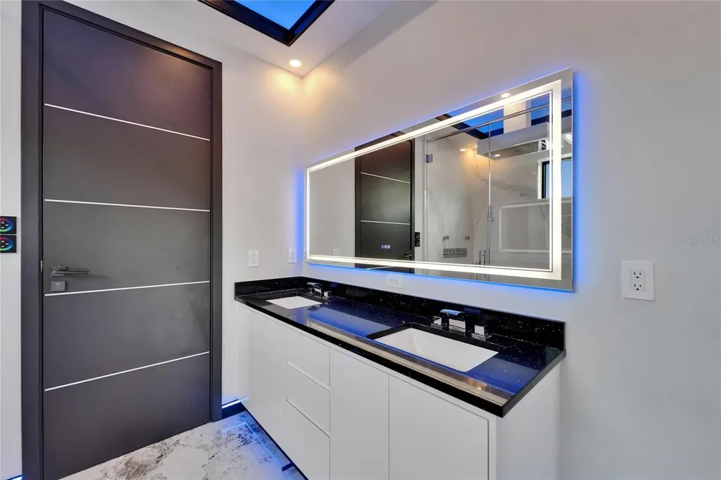 6520 Simone Shores Circle Apollo Beach FL 33572