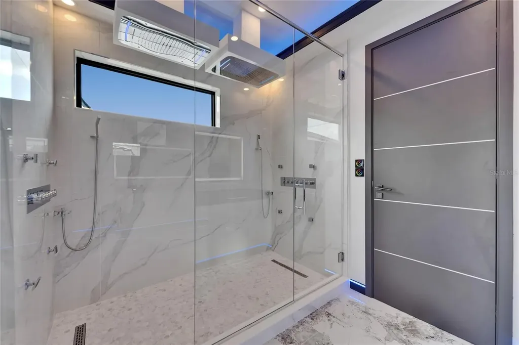 6520 Simone Shores Circle Apollo Beach FL 33572