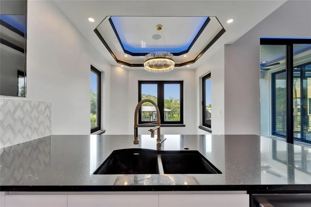 6520 Simone Shores Circle Apollo Beach FL 33572