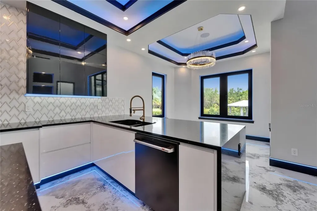 6520 Simone Shores Circle Apollo Beach FL 33572