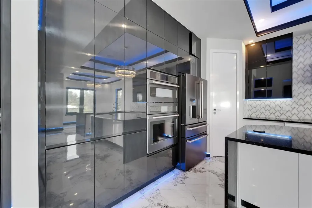 6520 Simone Shores Circle Apollo Beach FL 33572