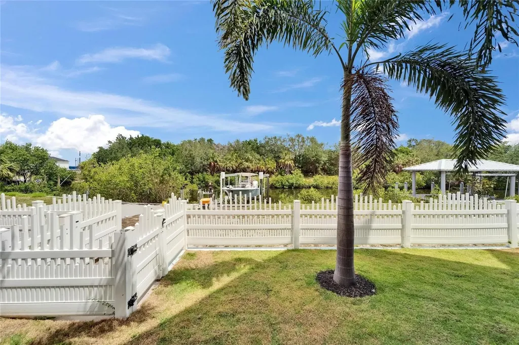 6520 Simone Shores Circle Apollo Beach FL 33572