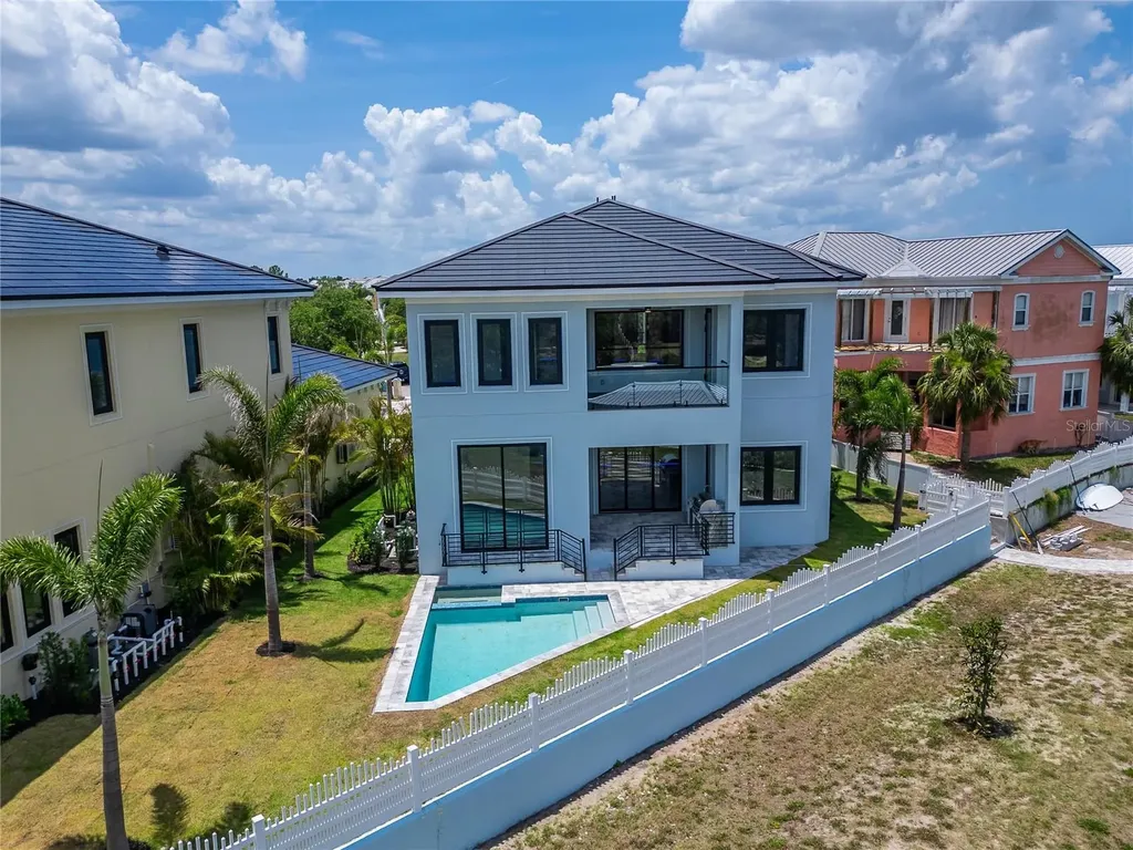 6520 Simone Shores Circle Apollo Beach FL 33572