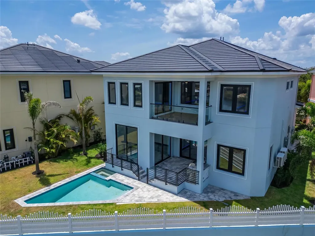 6520 Simone Shores Circle Apollo Beach FL 33572