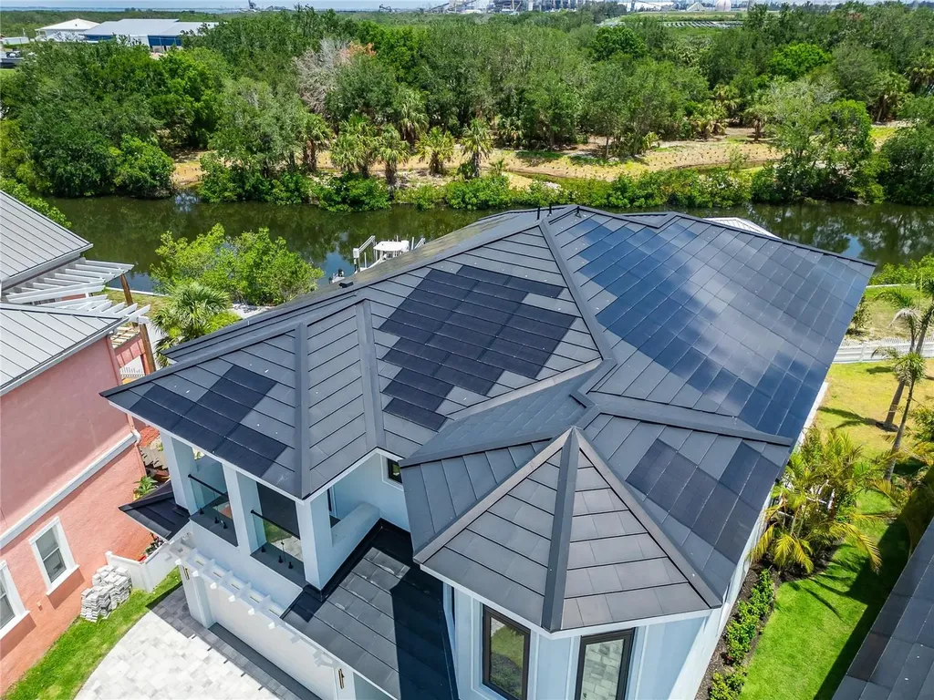 6520 Simone Shores Circle Apollo Beach FL 33572