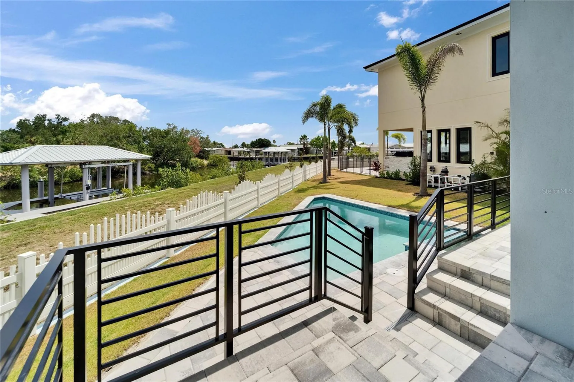 6520 Simone Shores Circle Apollo Beach FL 33572