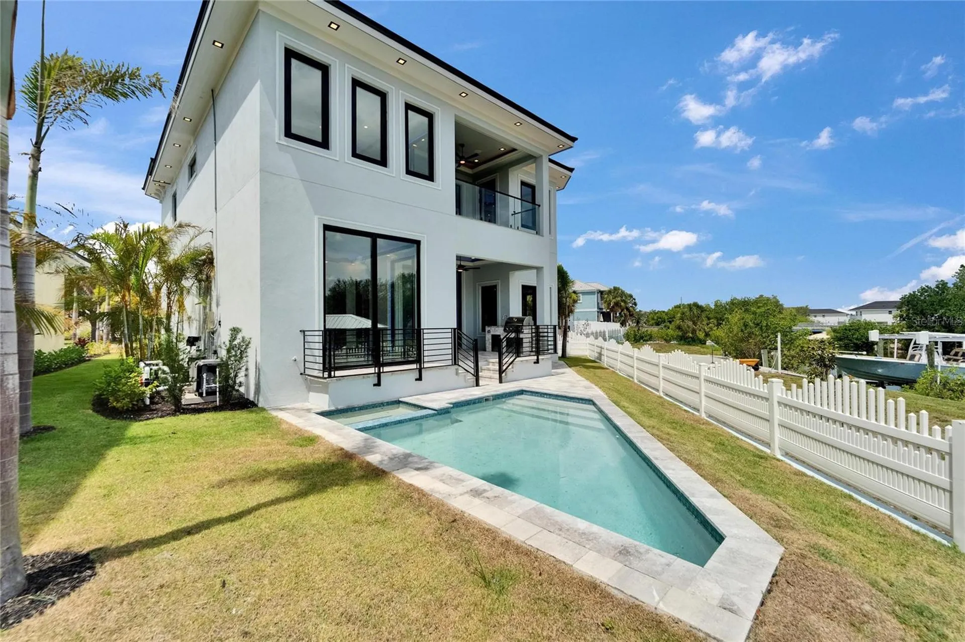 6520 Simone Shores Circle Apollo Beach FL 33572