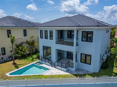 6520 Simone Shores Circle Apollo Beach FL 33572