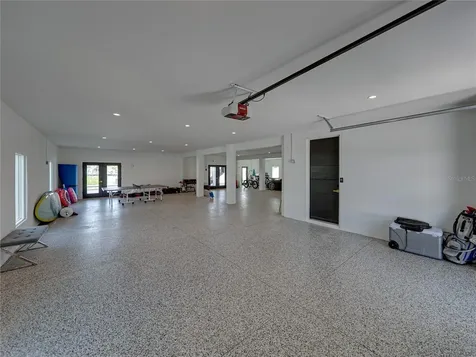 1037 79th Street S St Petersburg FL 33707