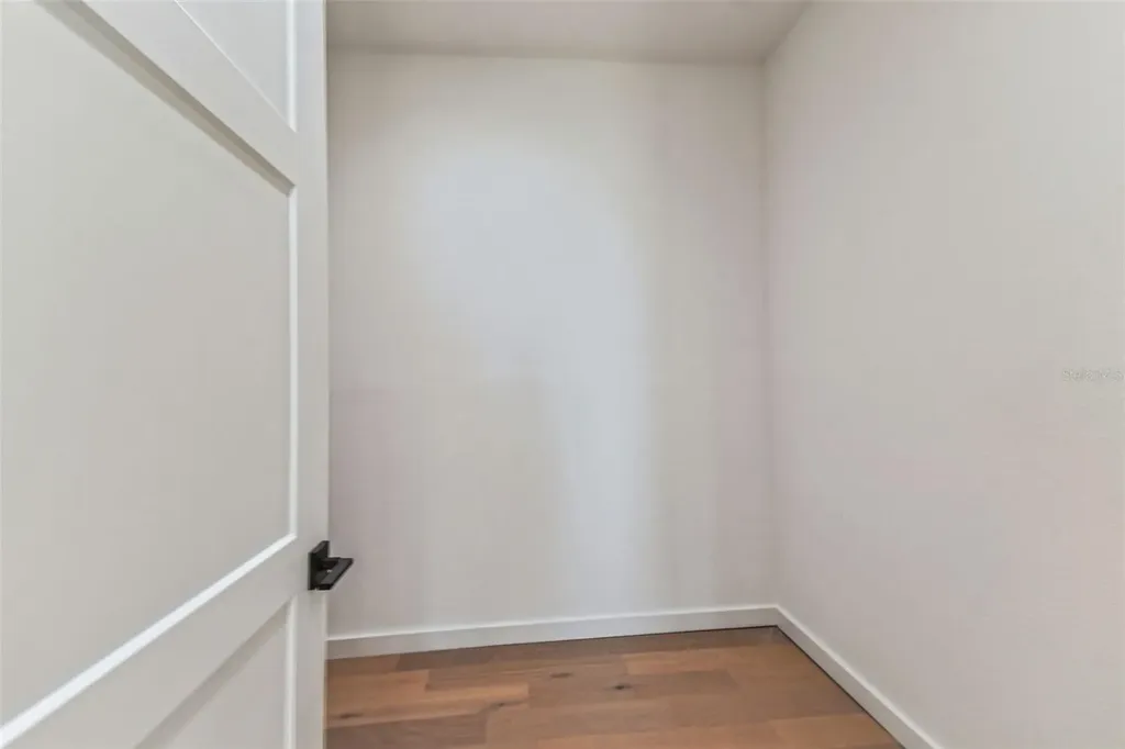 1218 E Kay Street Tampa FL 33602