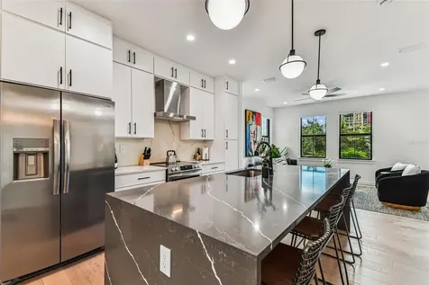 1218 E Kay Street Tampa FL 33602
