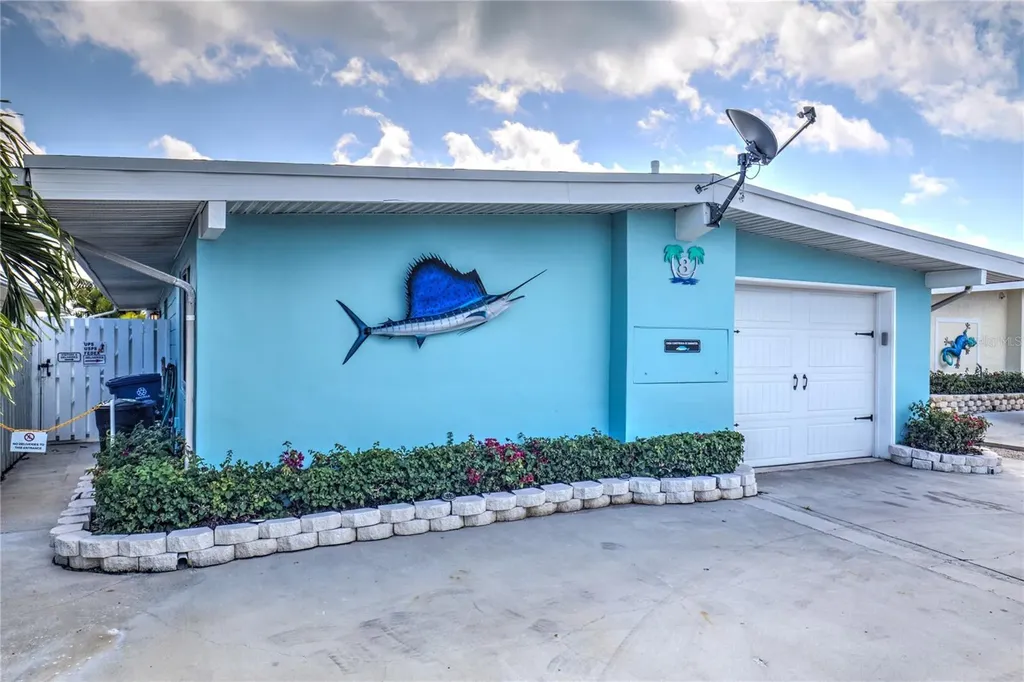 8 Sadowski Causeway Key Colony Beach FL 33051