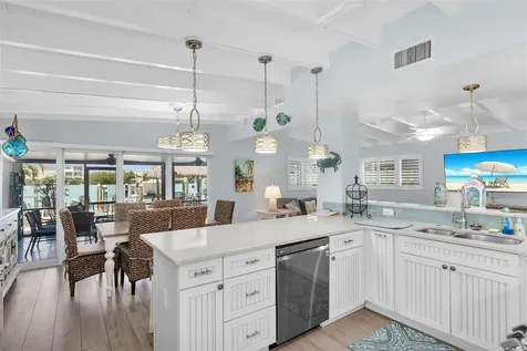 8 Sadowski Causeway Key Colony Beach FL 33051