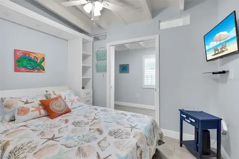 8 Sadowski Causeway Key Colony Beach FL 33051