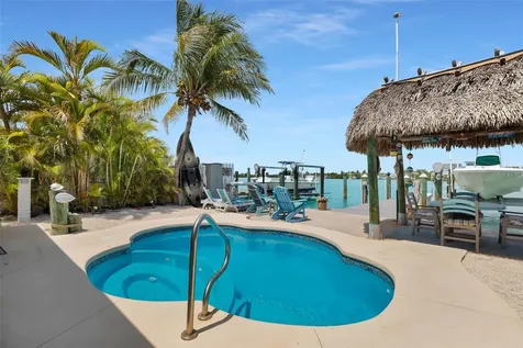 8 Sadowski Causeway Key Colony Beach FL 33051