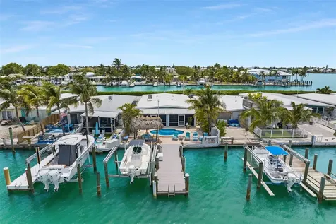 8 Sadowski Causeway Key Colony Beach FL 33051