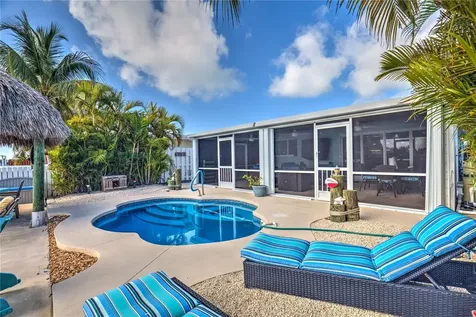 8 Sadowski Causeway Key Colony Beach FL 33051