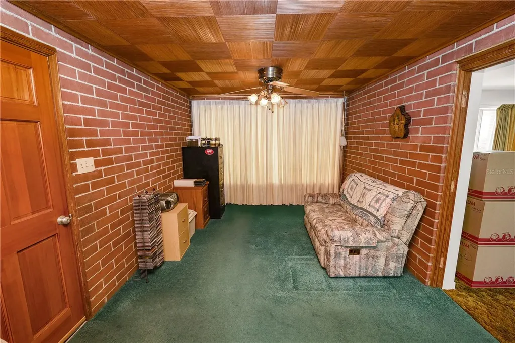 111 E Orange Street Davenport FL 33837
