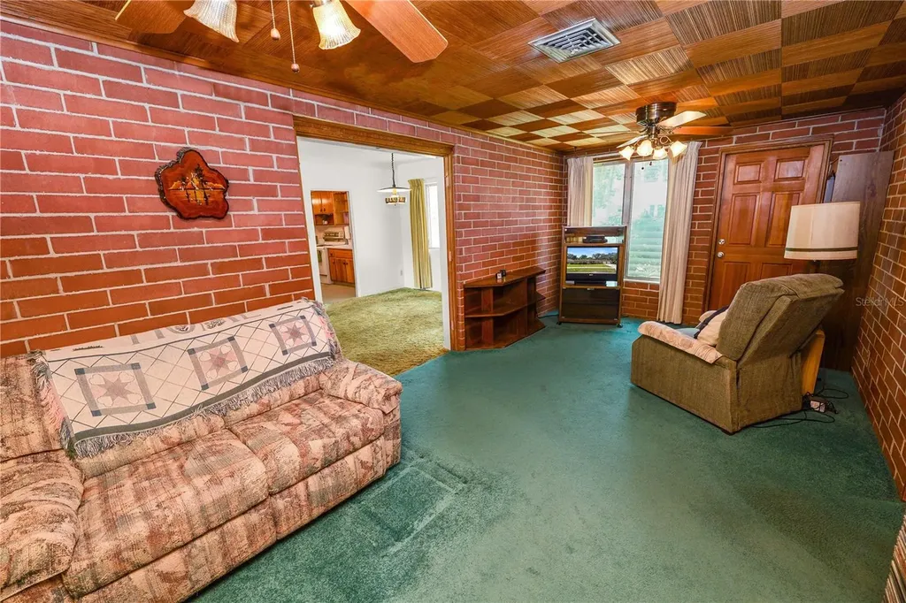 111 E Orange Street Davenport FL 33837