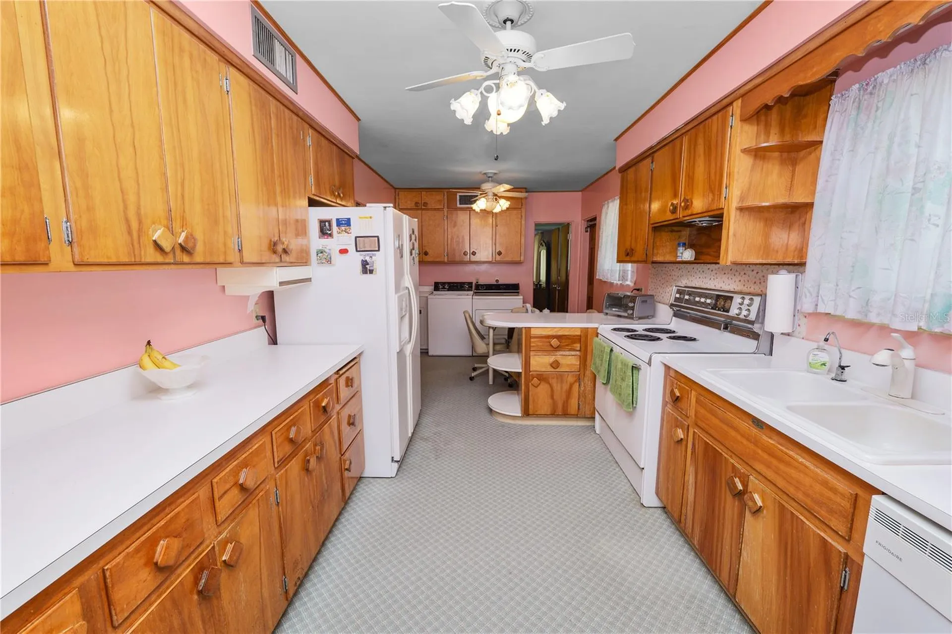 111 E Orange Street Davenport FL 33837